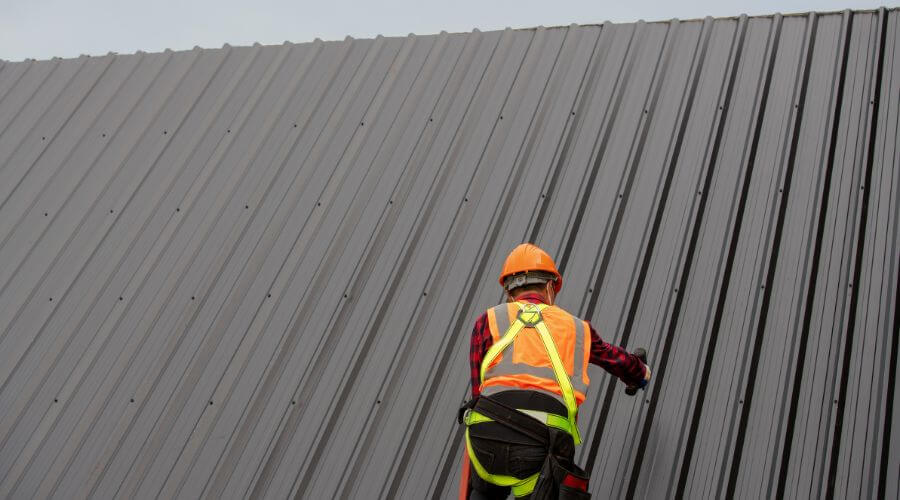 Professional residential roofers in Williamstown, OH